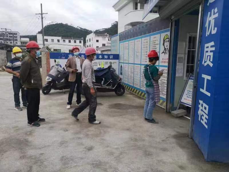 屯溪城建投公司多措并舉，筑牢建筑工地“防疫墻”